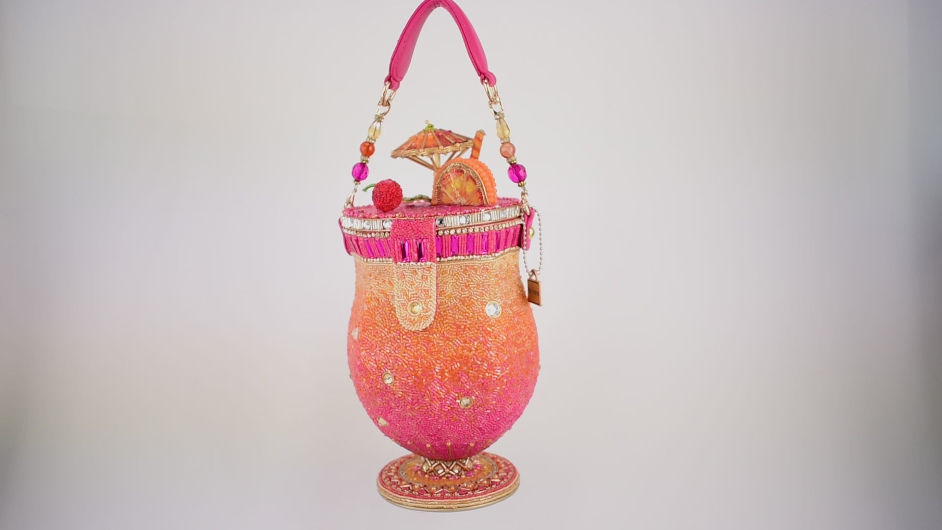 Mary Frances メアリー フランシス バッグ パーティーバッグ Mary Francesのバッグを知っている人はいますか？ : r/handbags